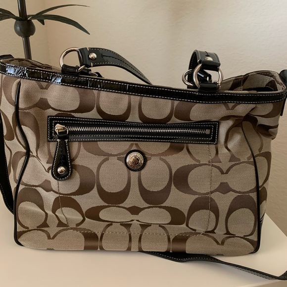 Coach Handbag - Picture 2 of 5